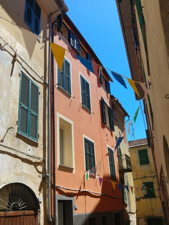 Il Cuore Del Borgo - Holiday Home Borgomaro Exterior photo