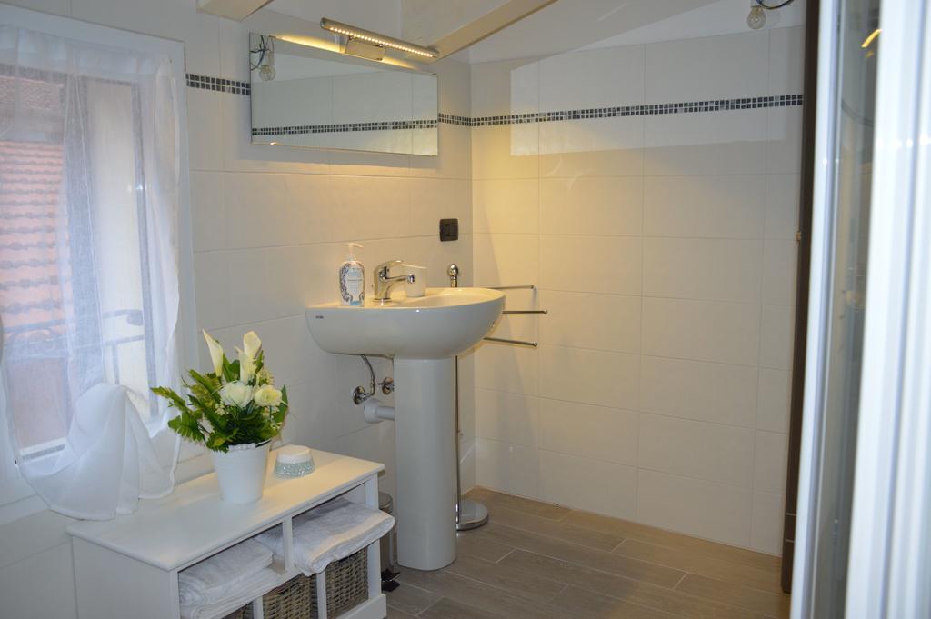 Il Cuore Del Borgo - Holiday Home Borgomaro Exterior photo
